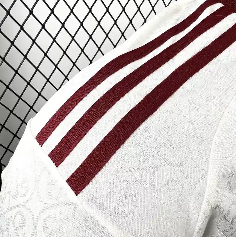 Spain 2026 World Cup Away Player Version jersey Soccer 1:1 Thai Quality - Image 7